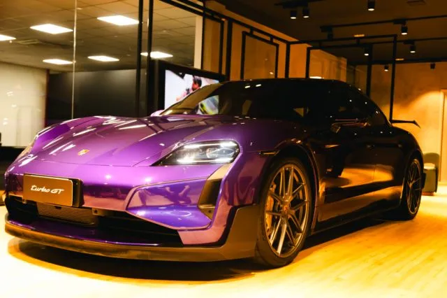 Porsche estreia em Uberlândia com lançamentos e clássicos da marca