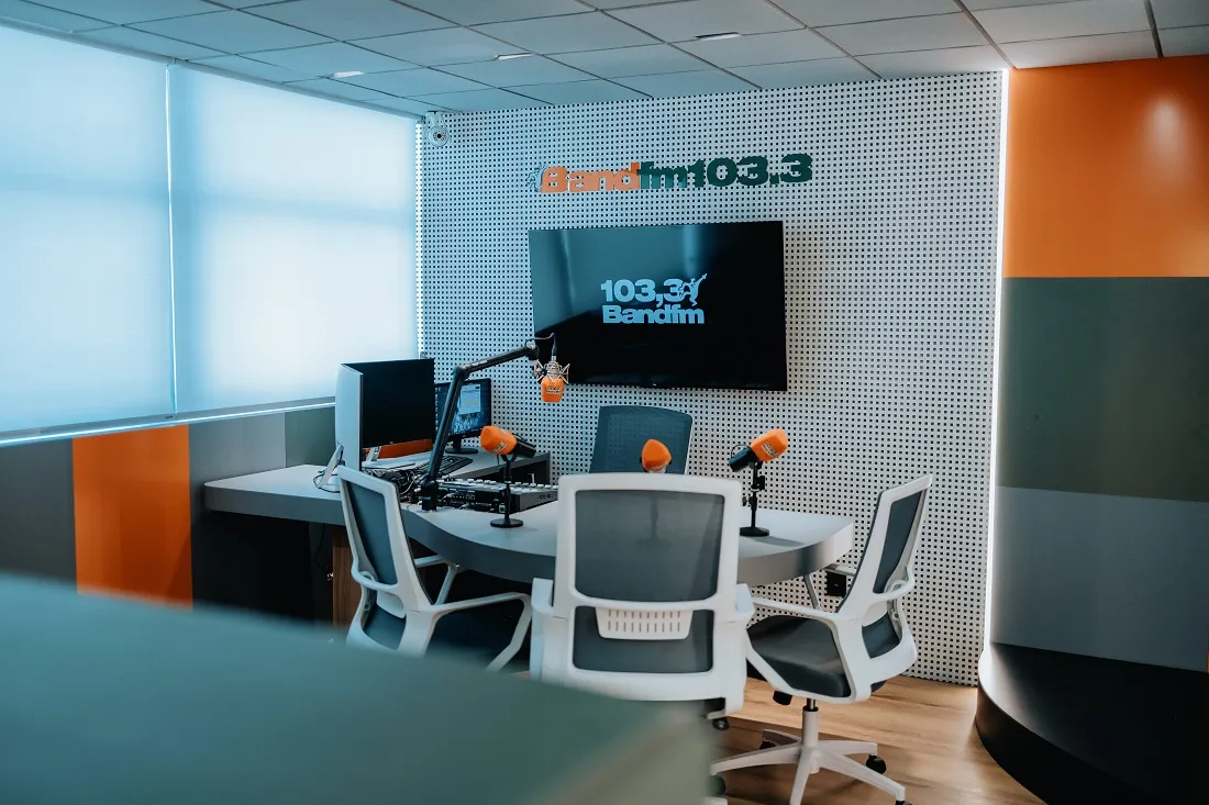 Band FM inaugura nova sede em Goiânia