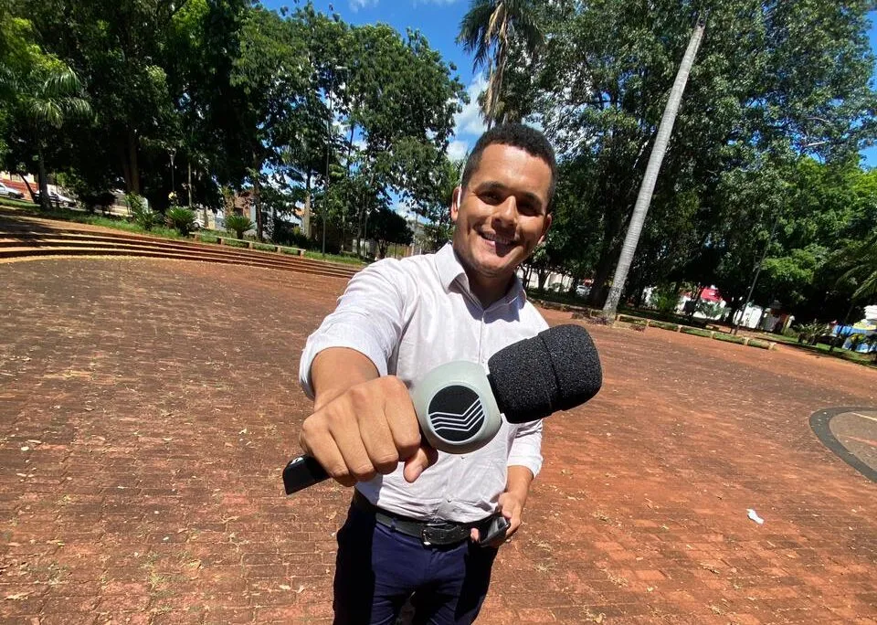 Jornalista Rafael Ribeiro estreia na nova sucursal da TV Paranaíba em Ituiutaba-MG