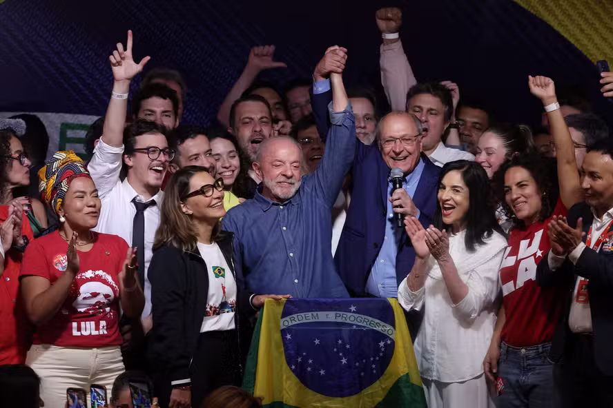 Lula é reeleito presidente do Brasil e vence em Uberlândia com 52,35% dos votos